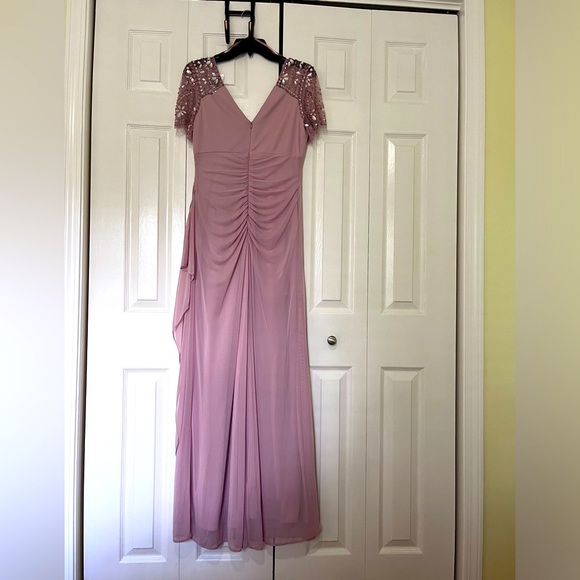 New with tags, Dusty rose size 8 - Picture 2 of 6